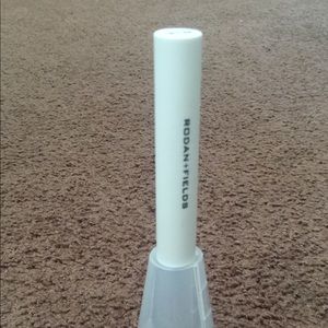 Rodan and Fields cosmetic brush